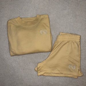 Yellow Abercrombie and Fitch matching set